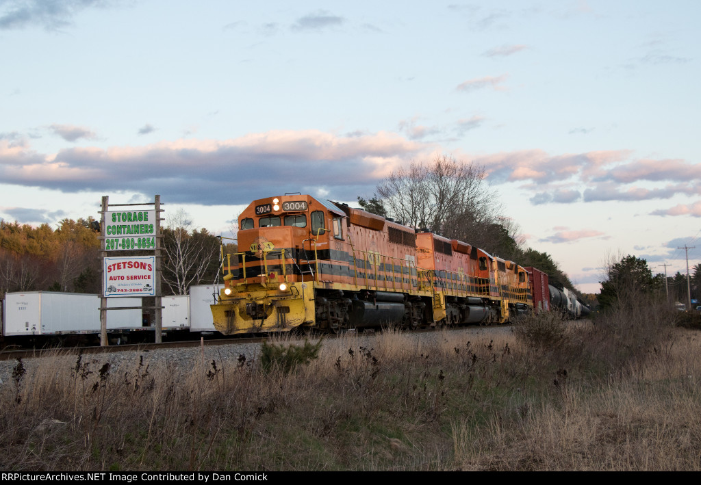 SLR 3004 Leads 393 at Rt. 26 in Oxford